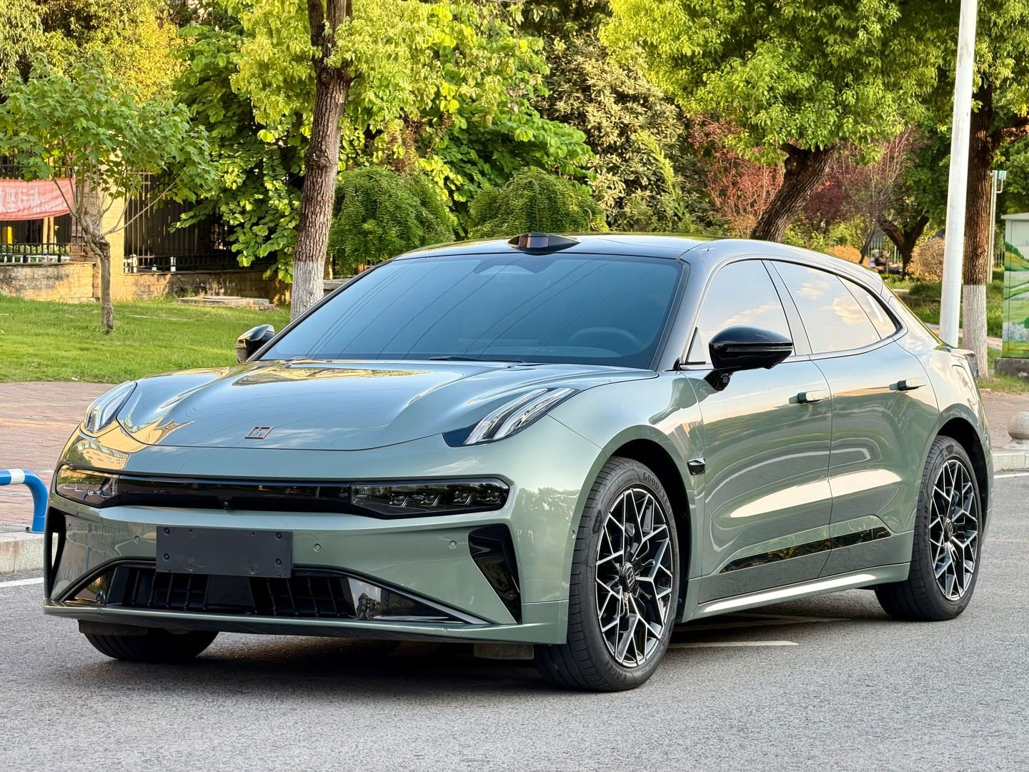 2024 Zeekr 001 WE Version 95kWh AWD -CG1704375