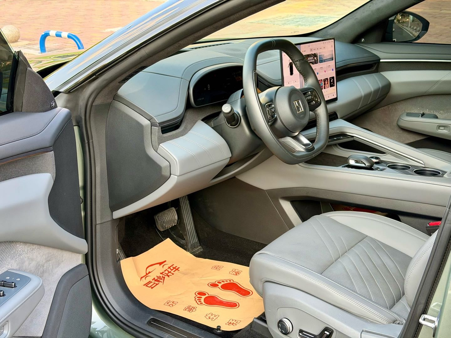 2024 Zeekr 001 WE Version 95kWh AWD -CG1704375