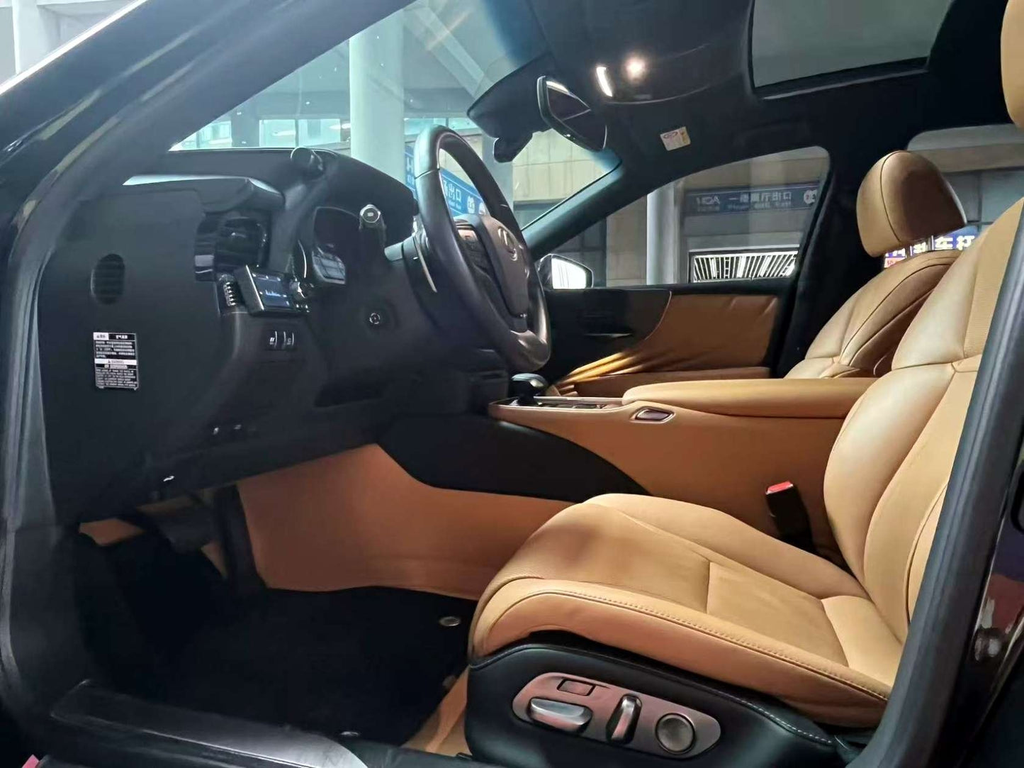 2021 Lexus LS 3.5L CVT 500h Excellence -CG1704837