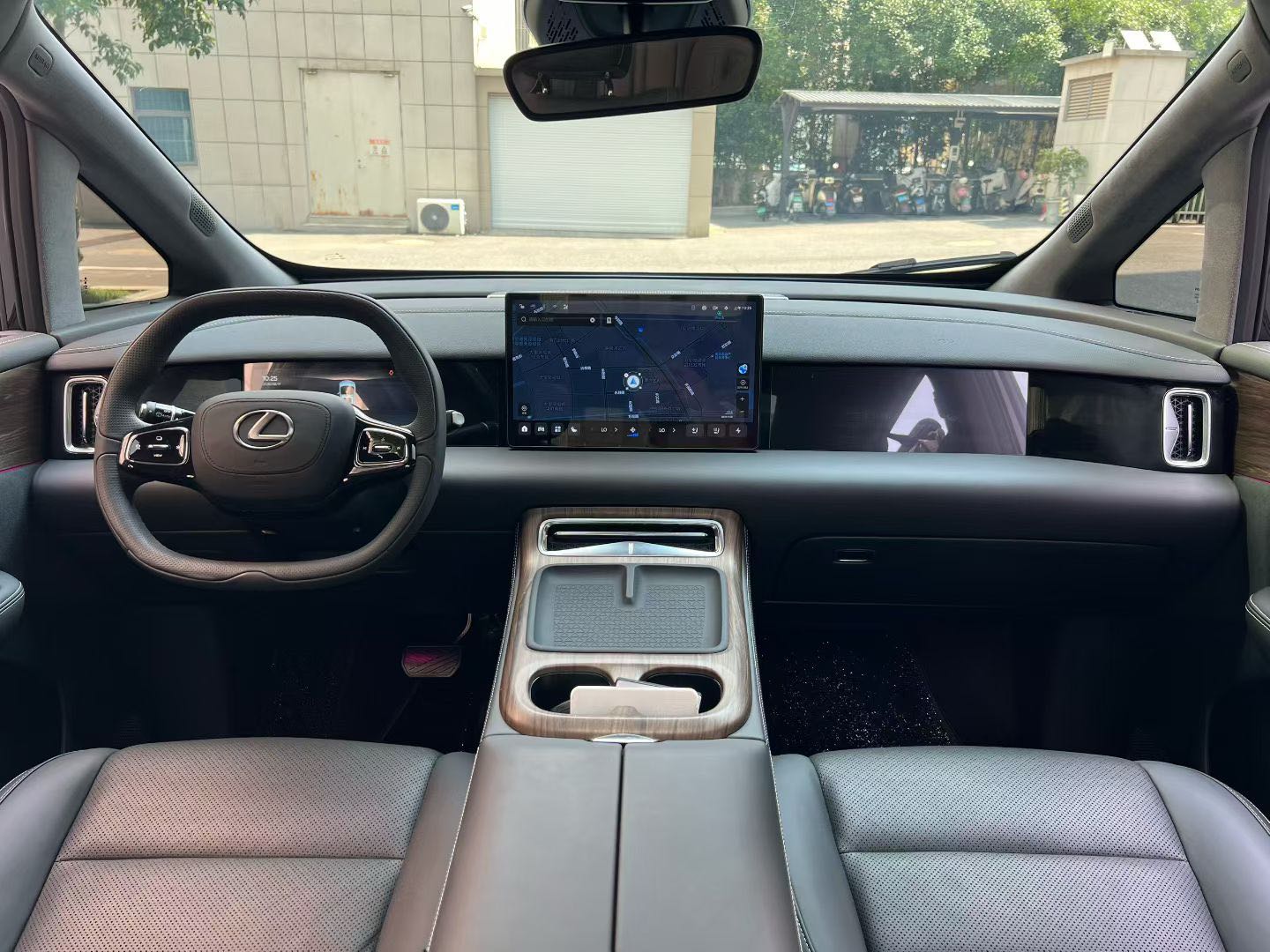 2023 Hycan V09 620 Premium Edition -CG1704854
