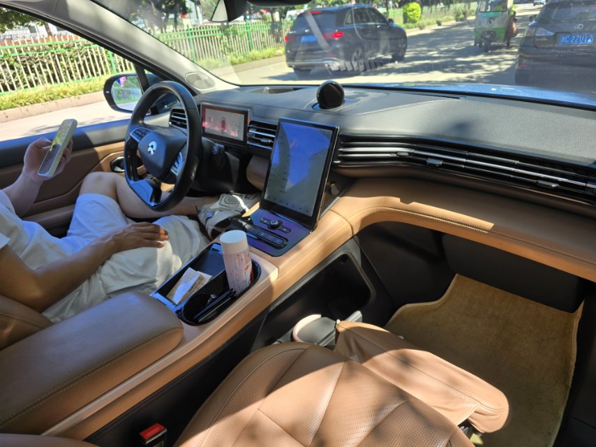 2018 NIO ES8 Electric Base Edition 70kWh 7-Seater -CG1705261