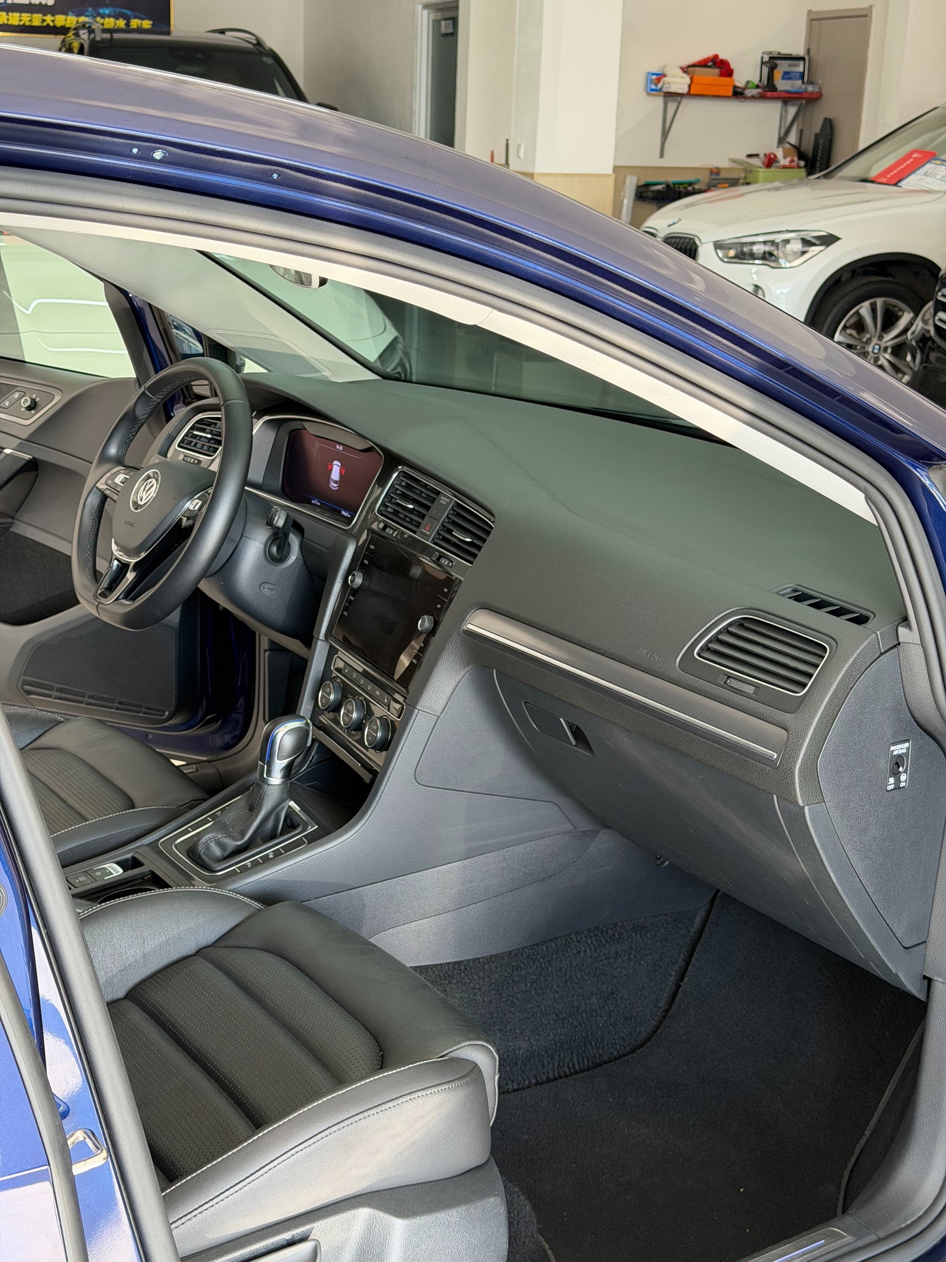 2018 Volkswagen Golf Electric e-Golf -CG1705300