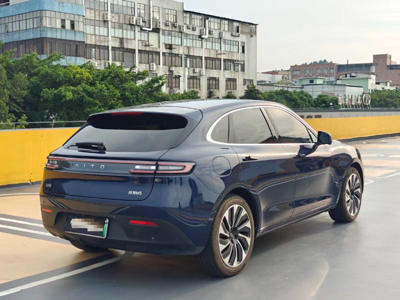 2022 AITO M5 1.5T Range Extender 4WD Flagship Edition -CG1705121