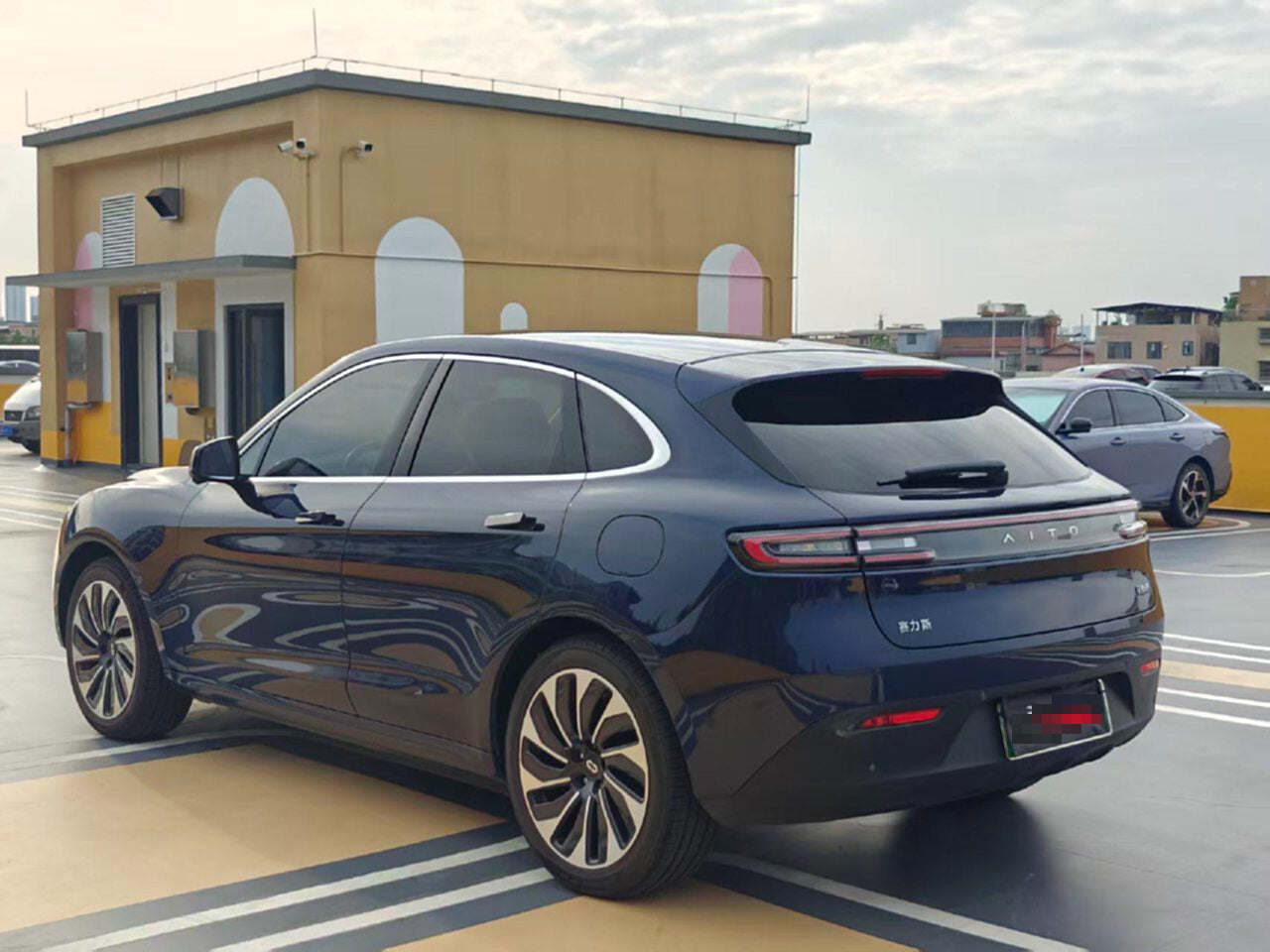 2022 AITO M5 1.5T Range Extender 4WD Flagship Edition -CG1705121