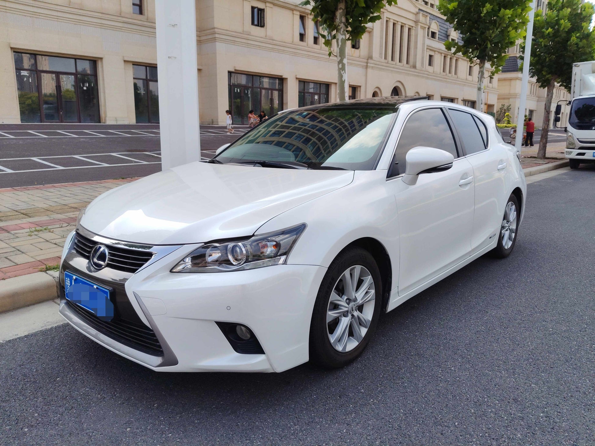2014 Lexus CT 1.8L CVT 200h Comfort Edition (Two-tone) -CG1705133