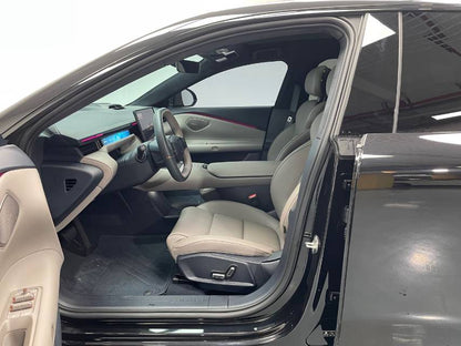 2024 Lynk & Co Z10 766km Rear-Wheel Drive Max -CG1705154