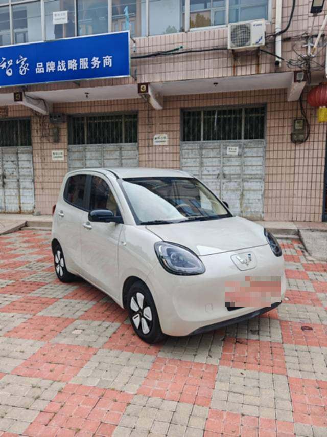 2025 Wuling Hongguang MINIEV 4-Door Advanced Trim -CG1705238