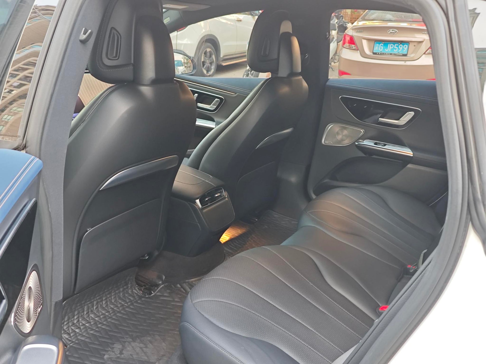 2022 Mercedes-Benz EQE Electric EQE 350 Luxury -CG1705333