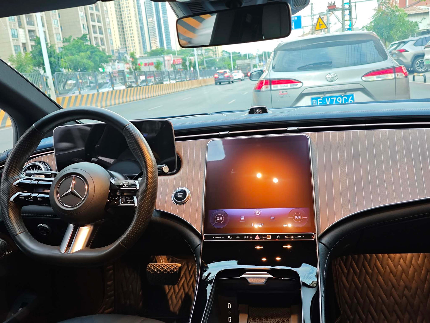 2022 Mercedes-Benz EQE Electric EQE 350 Luxury -CG1705333