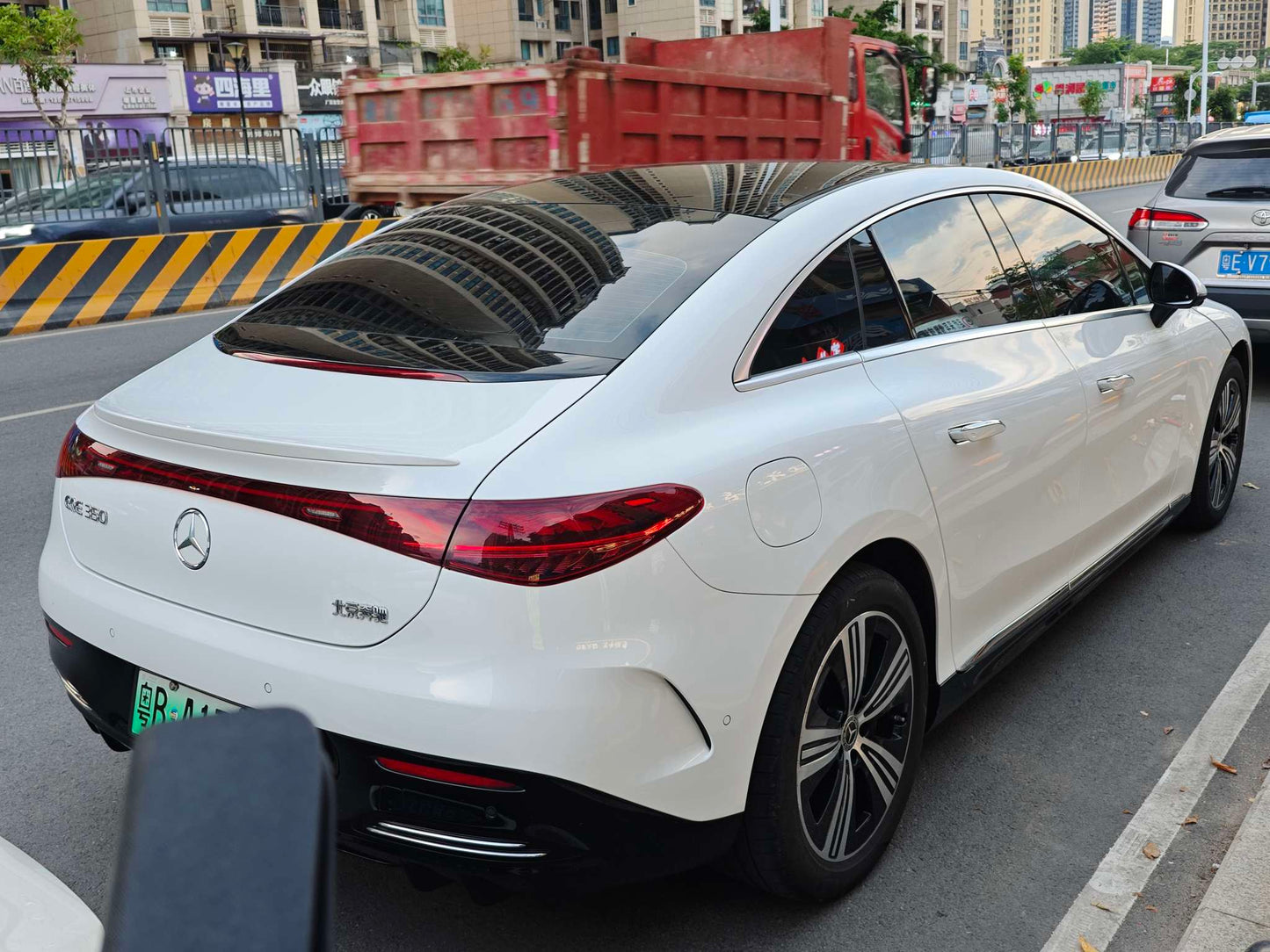 2022 Mercedes-Benz EQE Electric EQE 350 Luxury -CG1705333