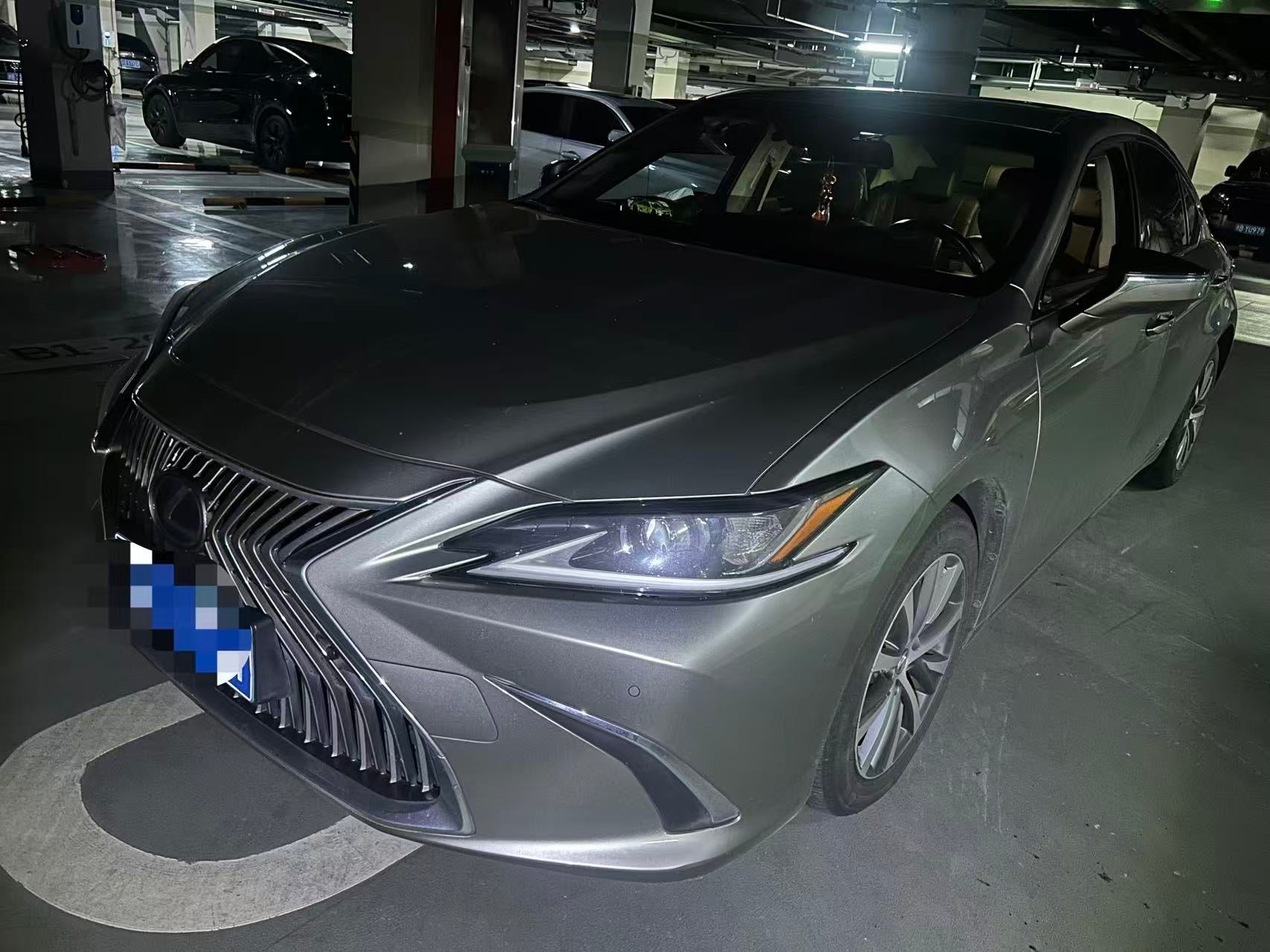 2020 Lexus ES 2.5L CVT 300h Excellence Edition -CG1705392
