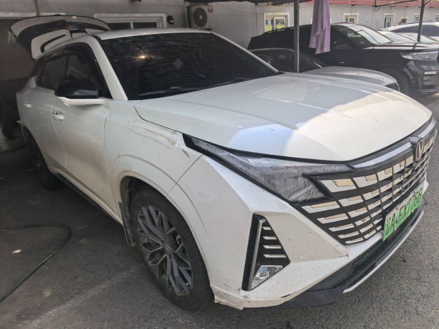 2024 Changan UNI-Z Blue Whale iDD 125km Premium -CG1705671
