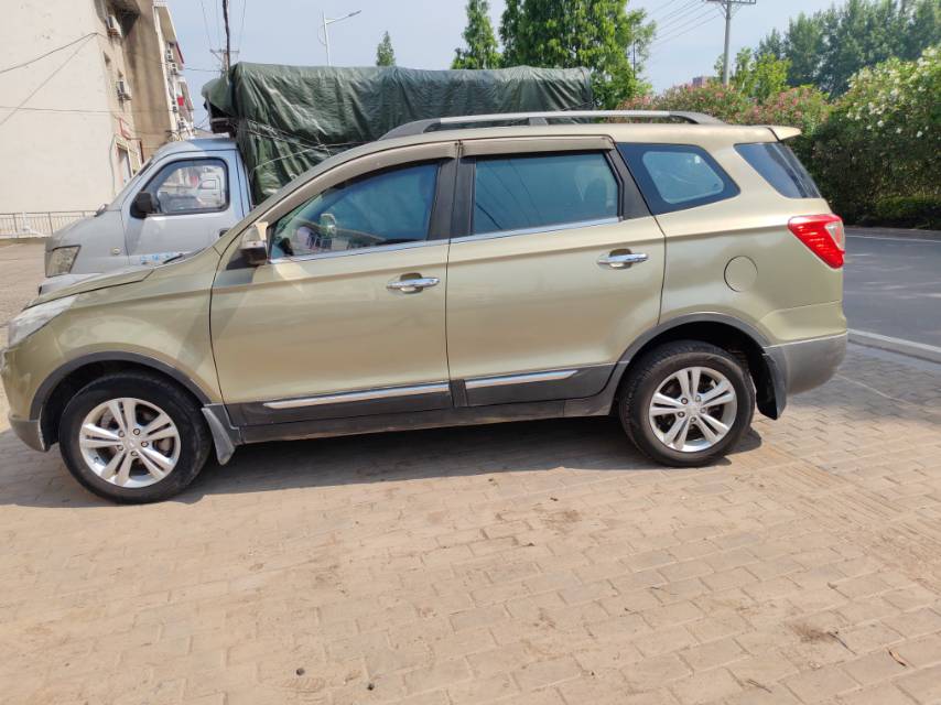 2014 BAIC Huansu S3 1.5L Manual Luxury National IV -CG1705909