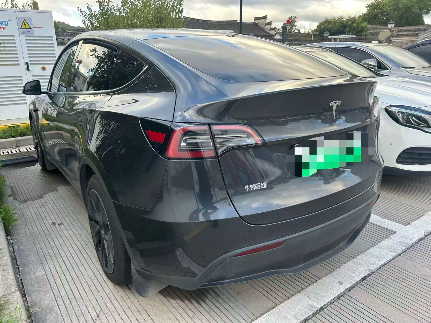 2024 Tesla Model Y Rear-Wheel Drive -CG1706647