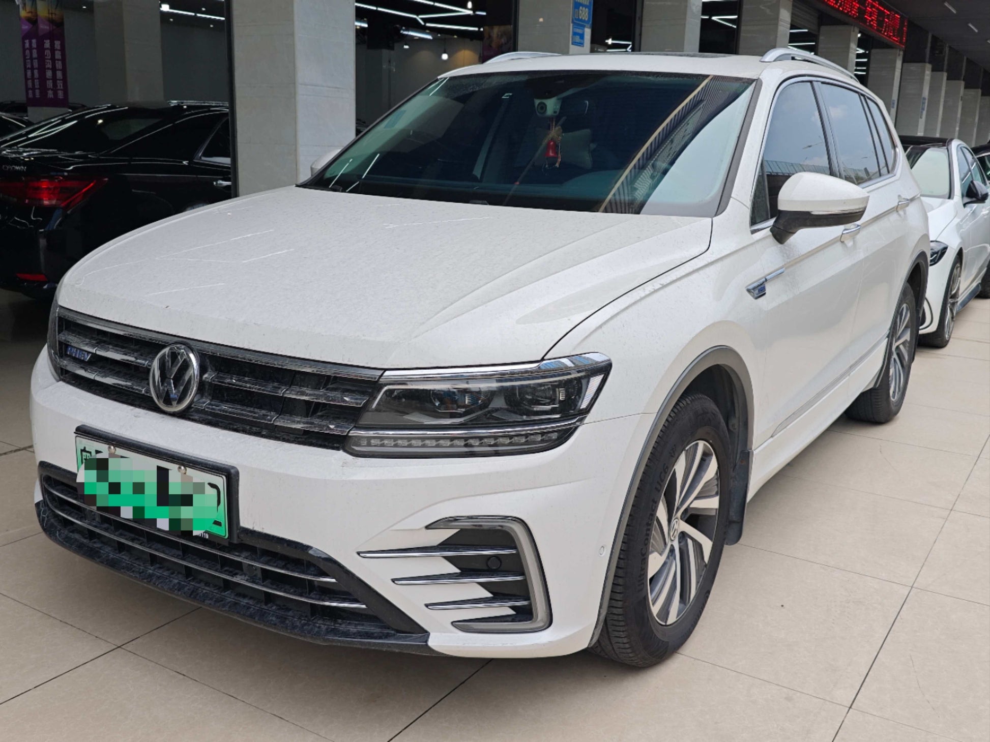 2020 Volkswagen Tiguan L 1.4T Plug-in Hybrid Dual-Clutch Plug-in Hybrid Flagship -CG1706845