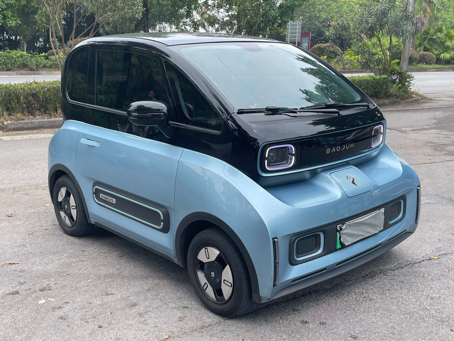 2020 Baojun E300 Electric Interstellar Future Edition 3-Seater -CG1707182