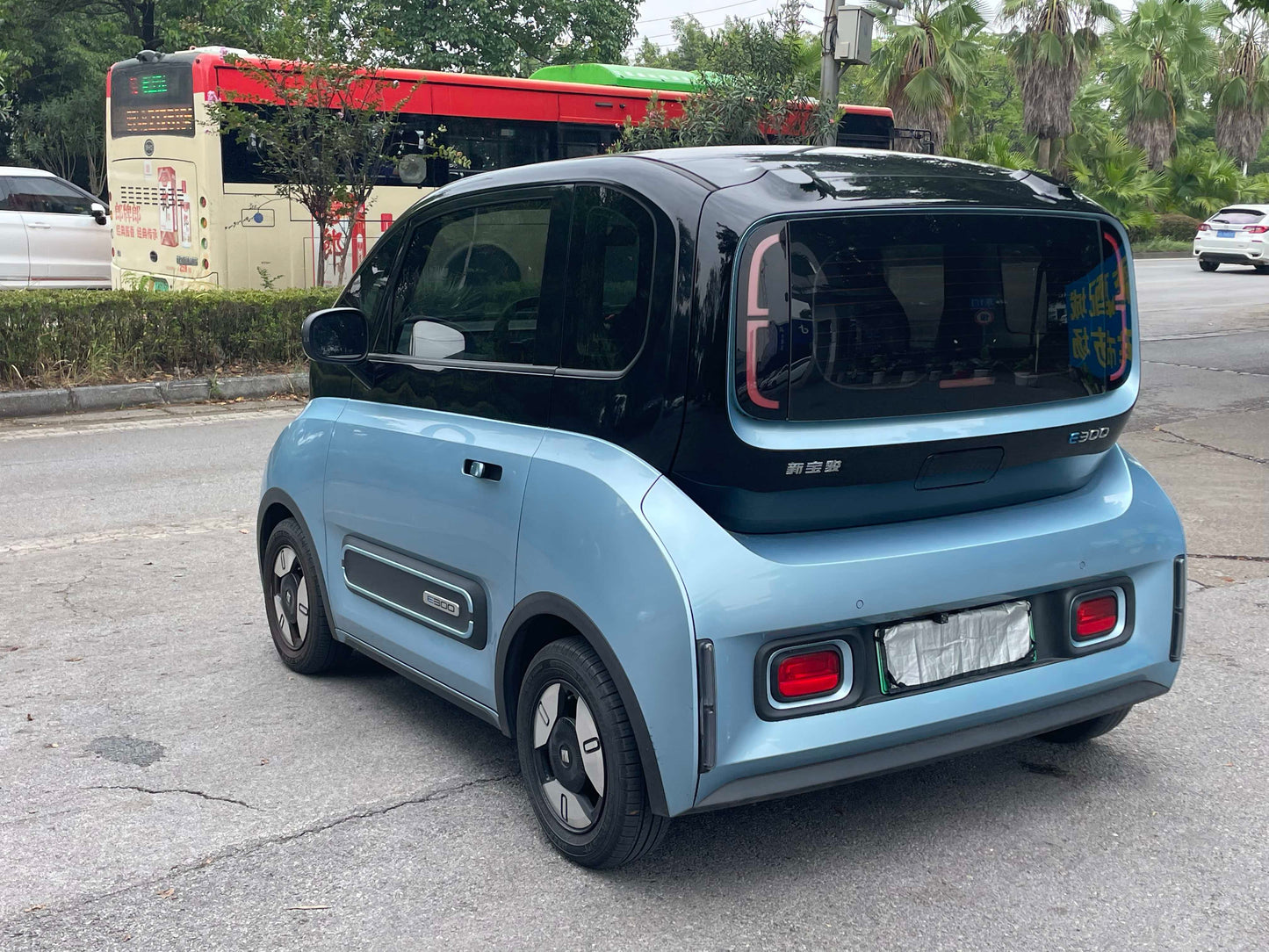 2020 Baojun E300 Electric Interstellar Future Edition 3-Seater -CG1707182