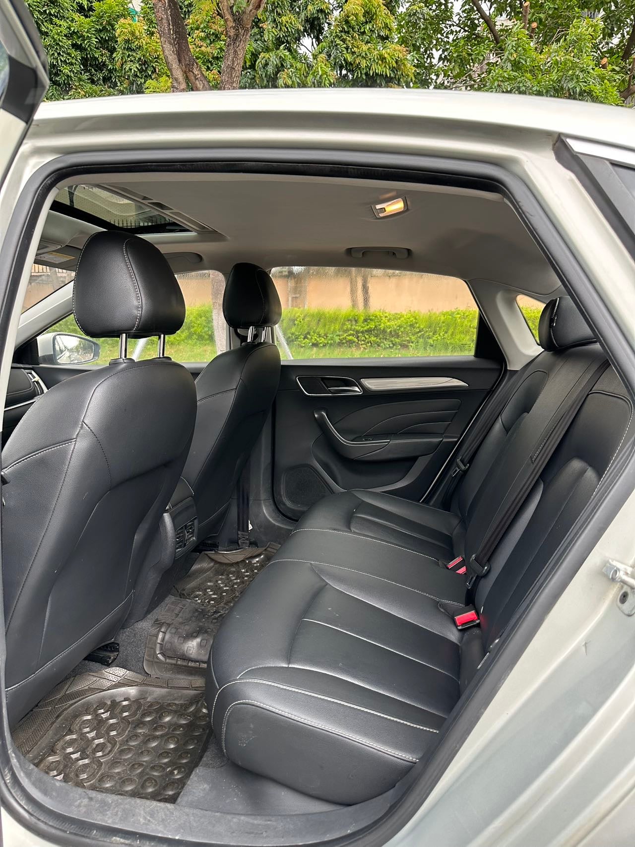 2017 Roewe ei6 1.0T Plug-in Hybrid Automatic 45T Hybrid Connected Smart Premium -CG1707142