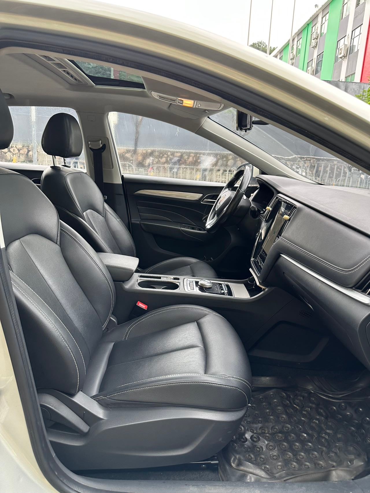 2017 Roewe ei6 1.0T Plug-in Hybrid Automatic 45T Hybrid Connected Smart Premium -CG1707142