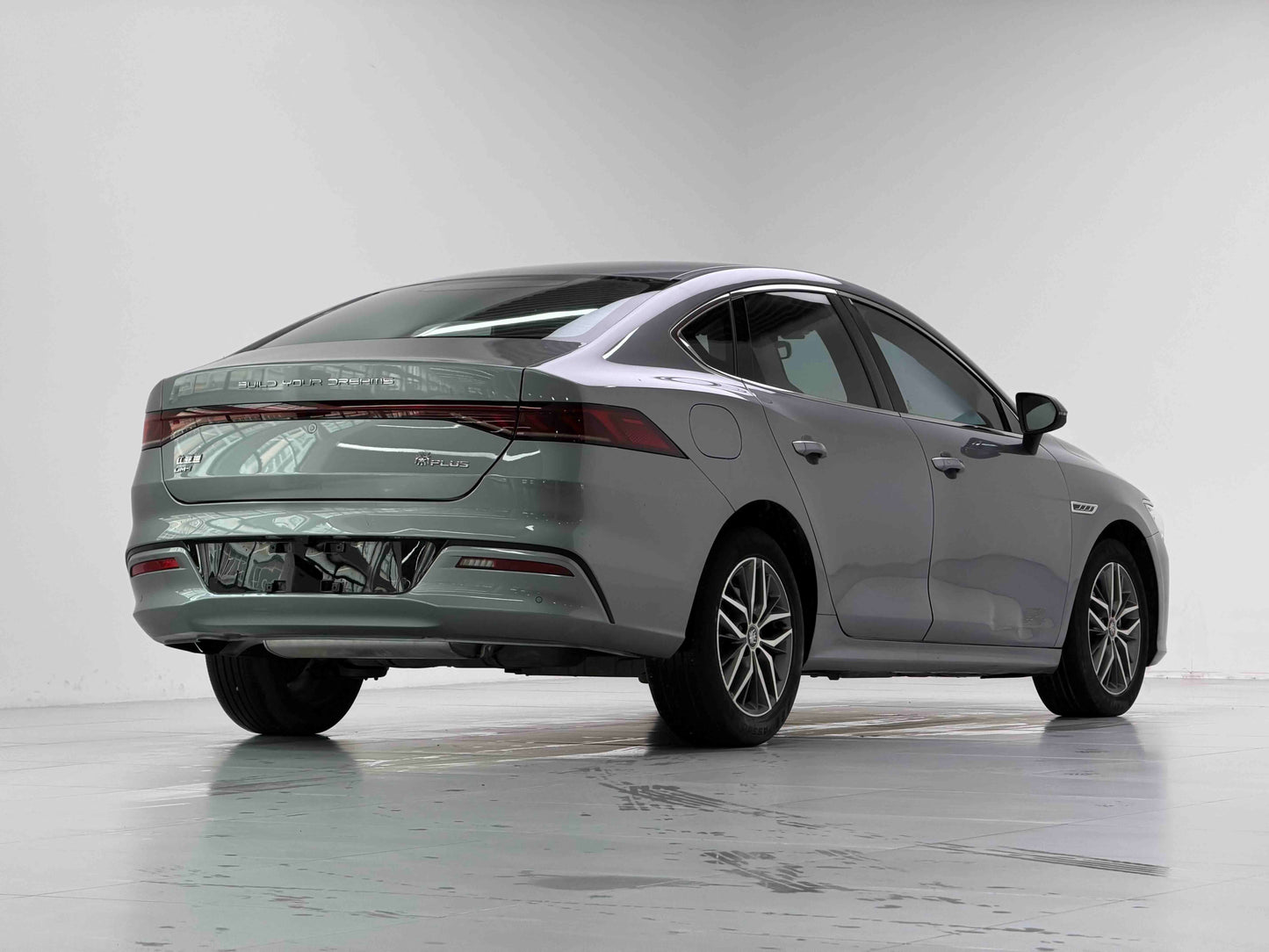 2021 BYD Qin PLUS New Energy 1.5L E-CVT DM-i 55KM Flagship -CG1707172