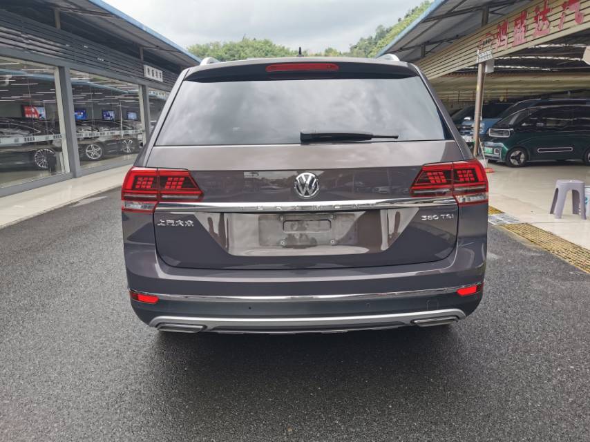 2017 Volkswagen Teramont 2.0T 330TSI Dual-Clutch Two-Wheel Drive Luxury Edition -CG1707526