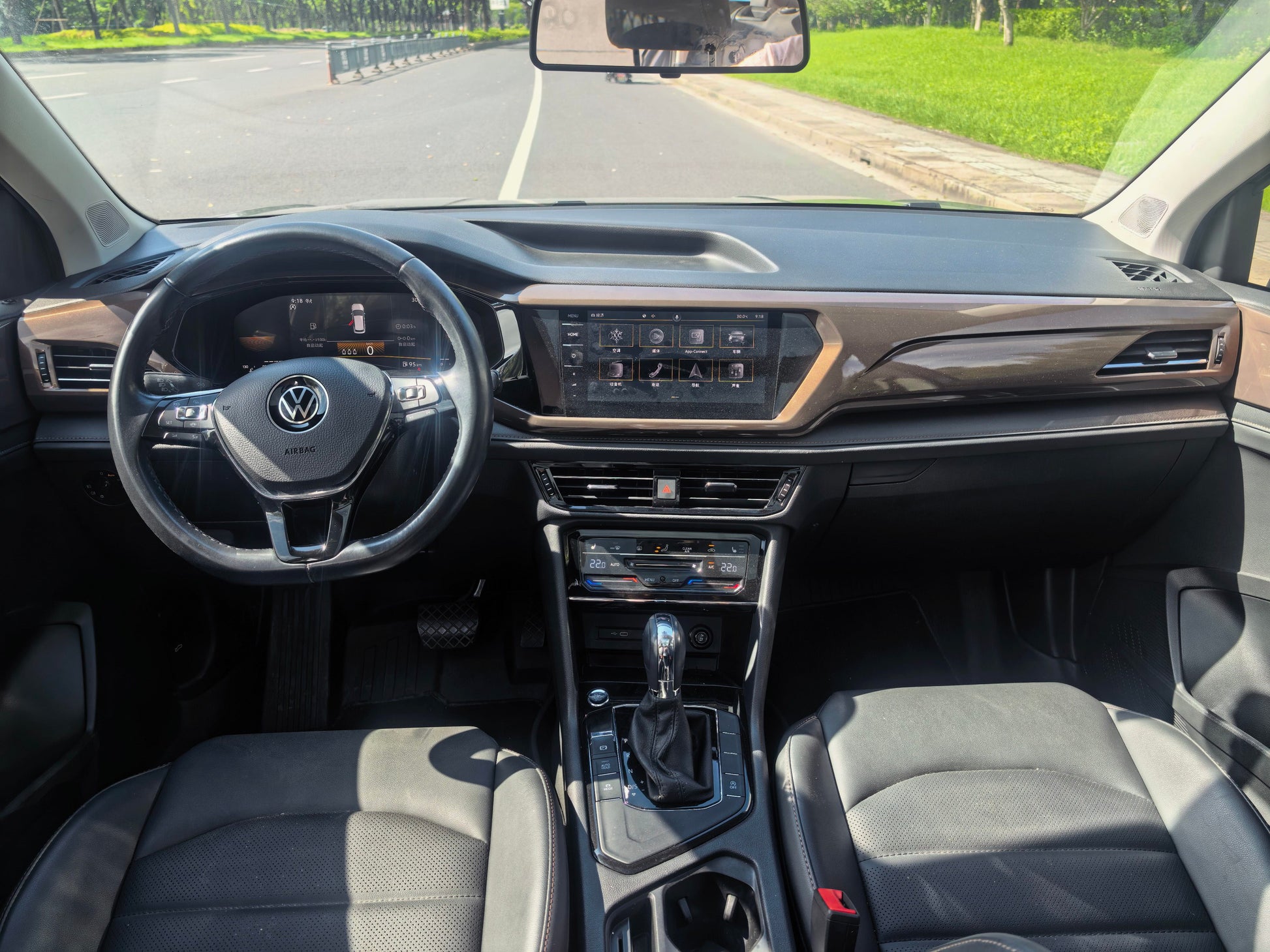 2022 Volkswagen Tharu 1.4T 280TSI Dual-Clutch Two-Wheel Drive Luxury Edition -CG1707548