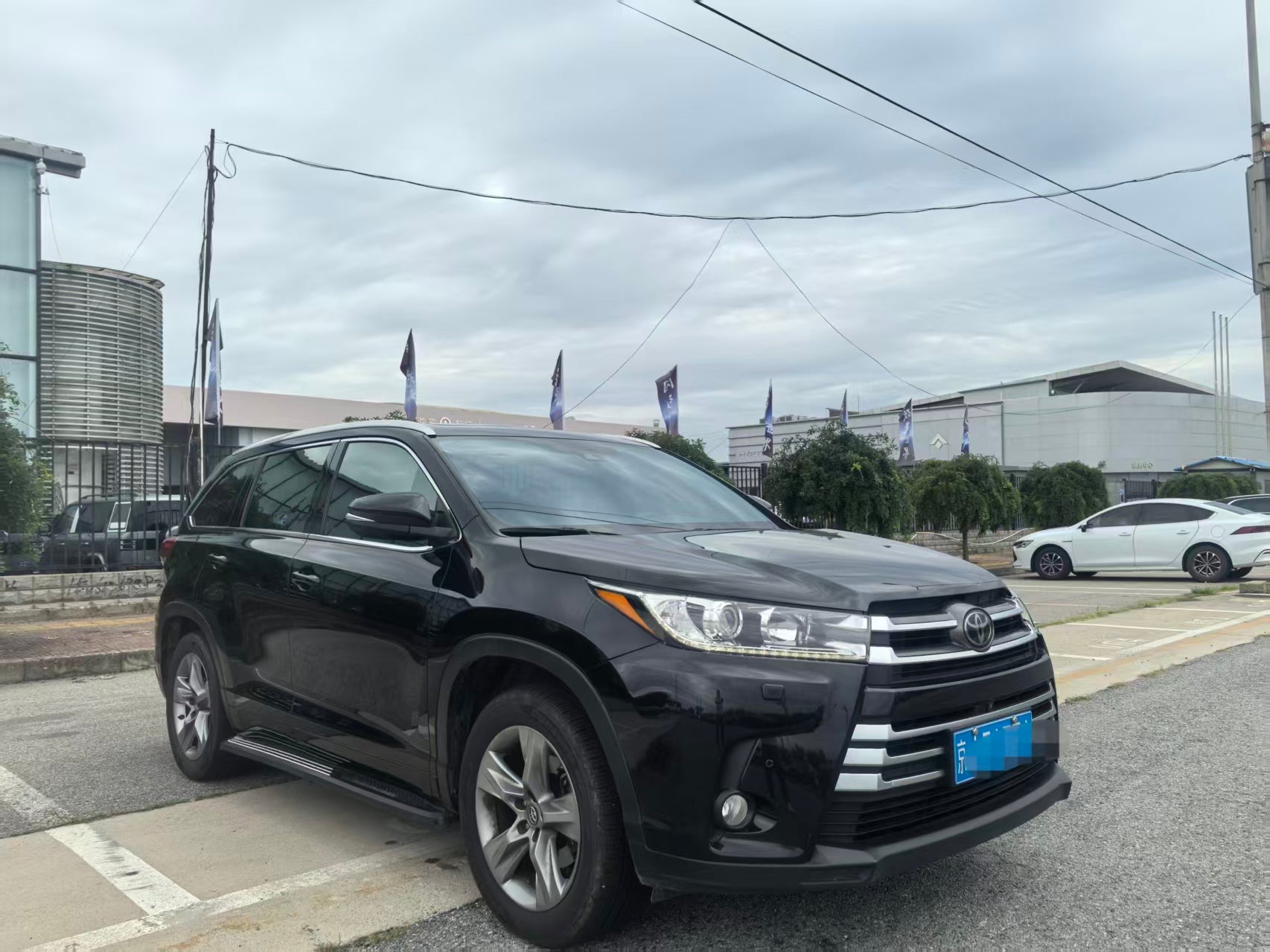2018 Toyota Highlander 2.0T Automatic AWD Premium 7-Seat National VI -CG1707652
