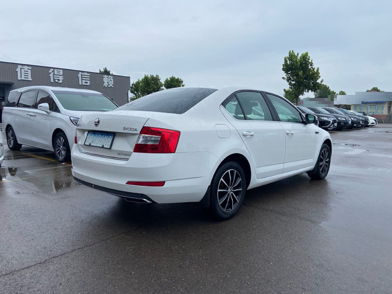 2017 Skoda Octavia 1.6L Automatic Zhixing Edition -CG1707765