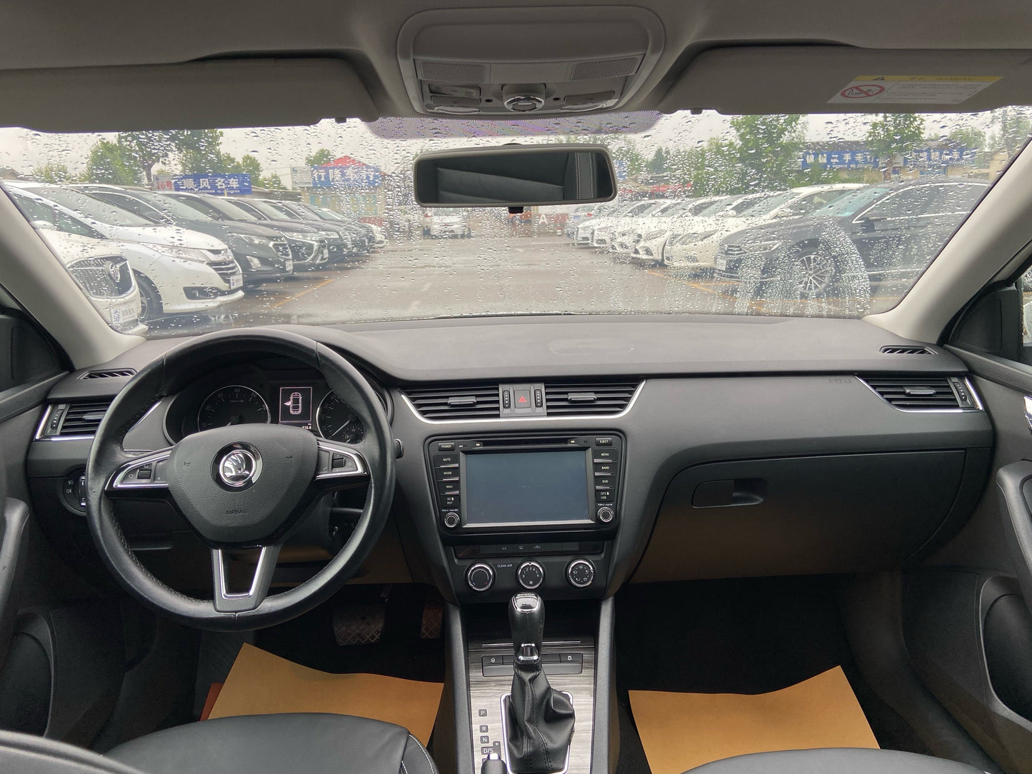 2017 Skoda Octavia 1.6L Automatic Zhixing Edition -CG1707765