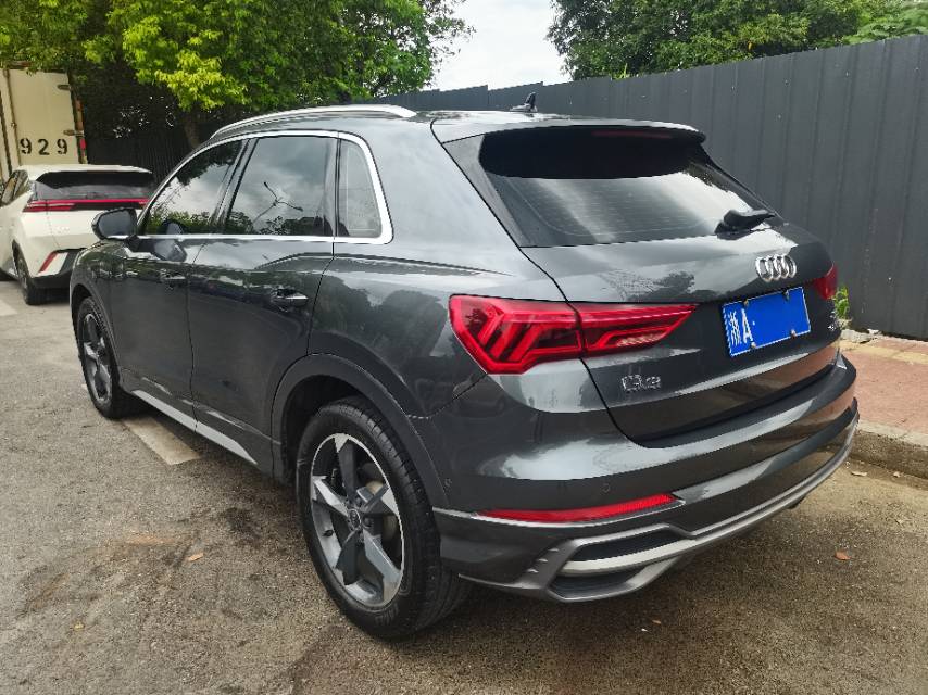 2022 Audi Q3 1.4T Dual-Clutch 35 TFSI Fashion Dynamic -CG1707796