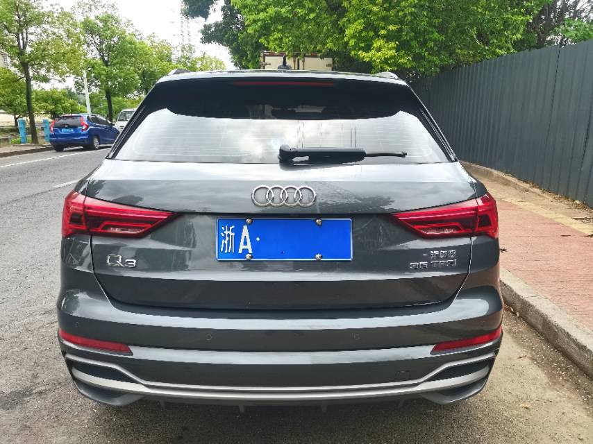 2022 Audi Q3 1.4T Dual-Clutch 35 TFSI Fashion Dynamic -CG1707796
