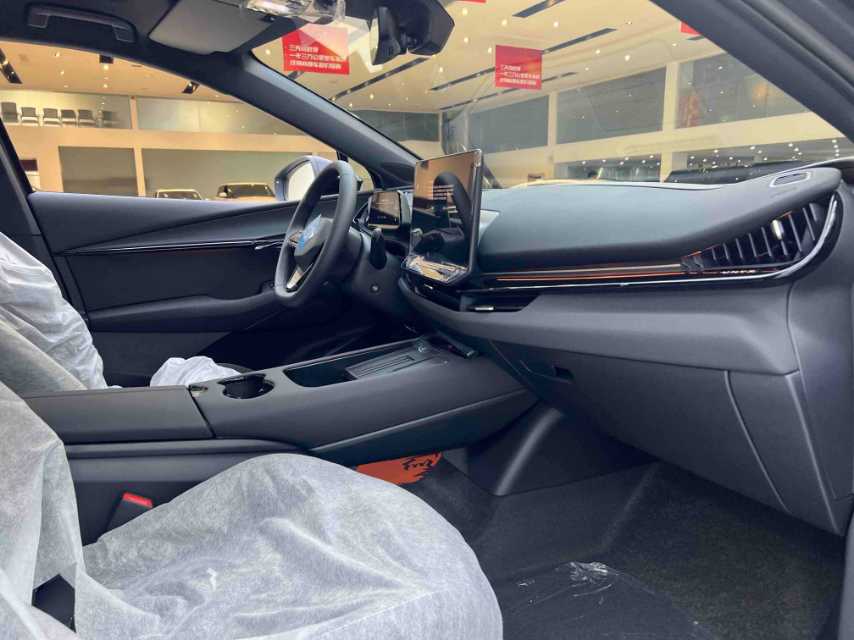2025 Omoda 06 Pure -CG1708501