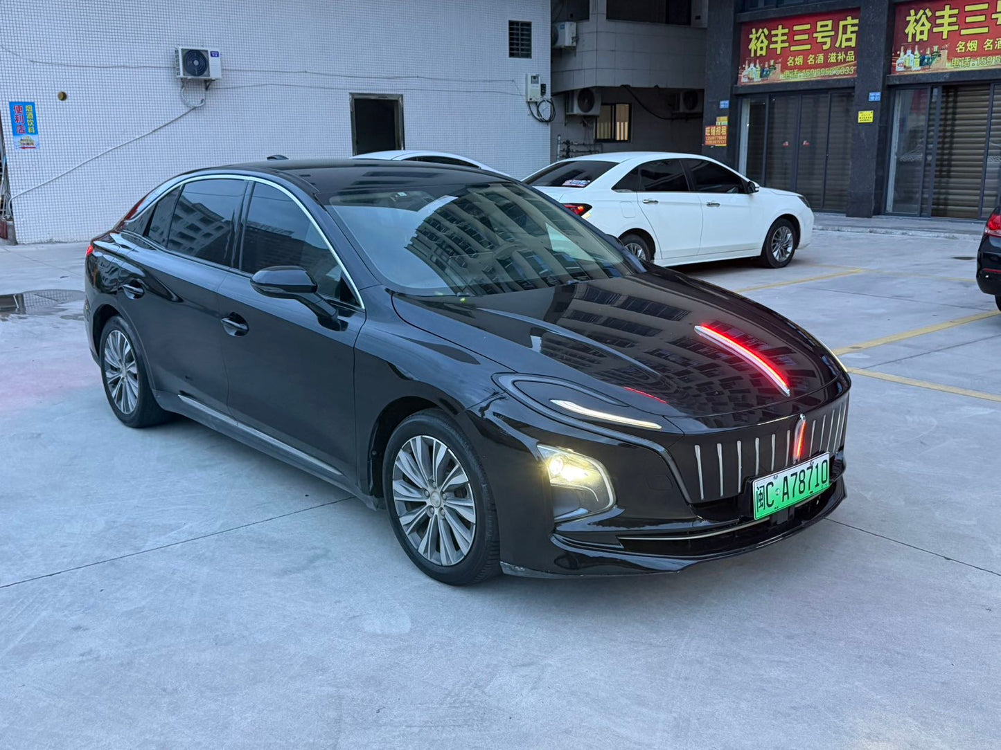 2022 Hongqi E-QM5 Electric Charging Enjoy Edition 5-Seater -CG1708522