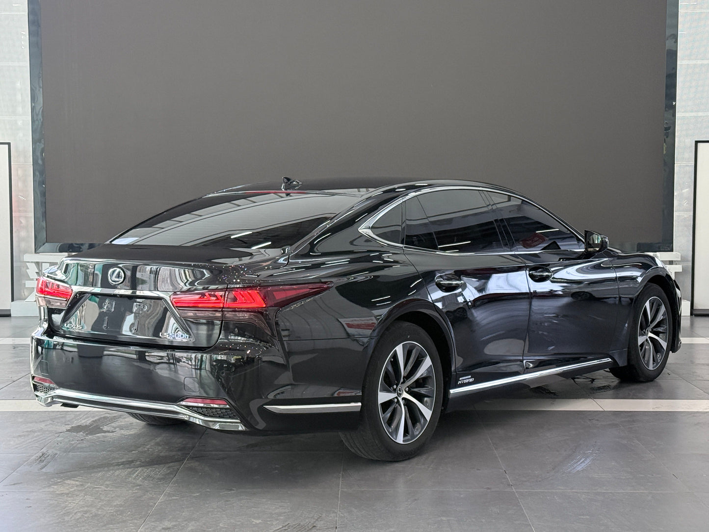 2021 Lexus LS 3.5L CVT 500h Excellence -CG1708588