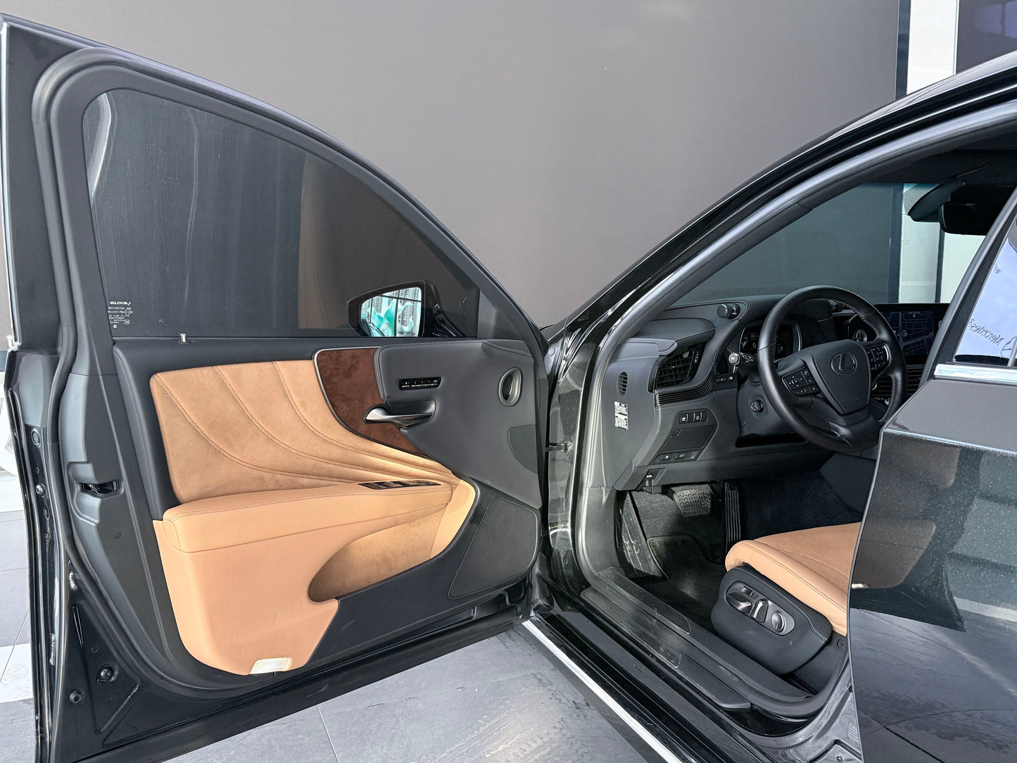 2021 Lexus LS 3.5L CVT 500h Excellence -CG1708588