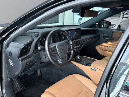 2021 Lexus LS 3.5L CVT 500h Excellence -CG1708588