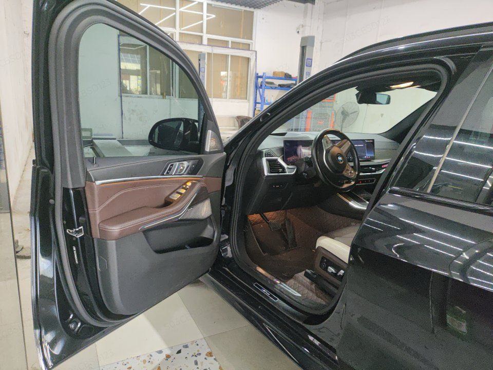 2023 BMW X5 xDrive 40Li Premium M Sport Night Package -CG1708661