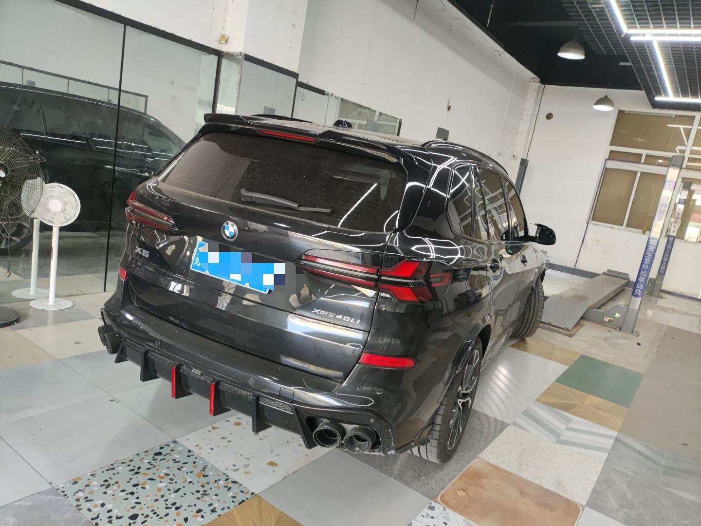 2023 BMW X5 xDrive 40Li Premium M Sport Night Package -CG1708661