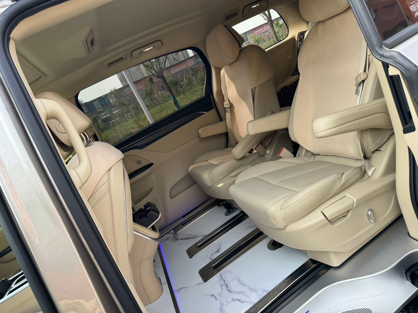 2023 Buick GL8 2.0T Automatic ES Land Zun 653T Premium Edition - Heyue Version 7-Seater -CG1708730