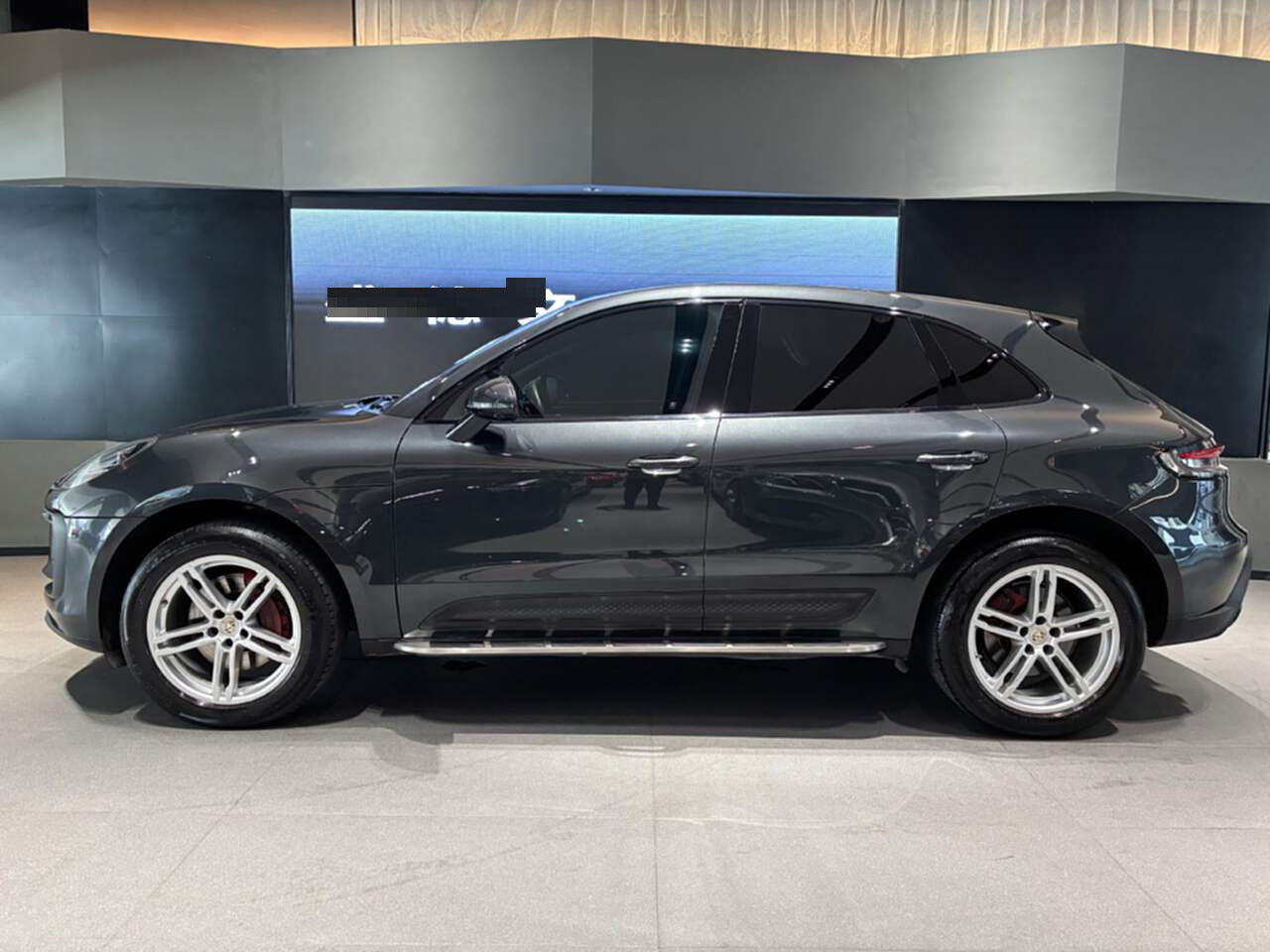 2023 Porsche Macan 2.0T Dual-Clutch Macan -CG1709037