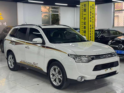 2013 Mitsubishi Outlander (Import) 2.4L CVT AWD Luxury Navigation 5-Seater -CG1708775