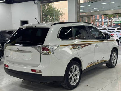 2013 Mitsubishi Outlander (Import) 2.4L CVT AWD Luxury Navigation 5-Seater -CG1708775