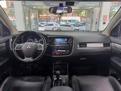 2013 Mitsubishi Outlander (Import) 2.4L CVT AWD Luxury Navigation 5-Seater -CG1708775