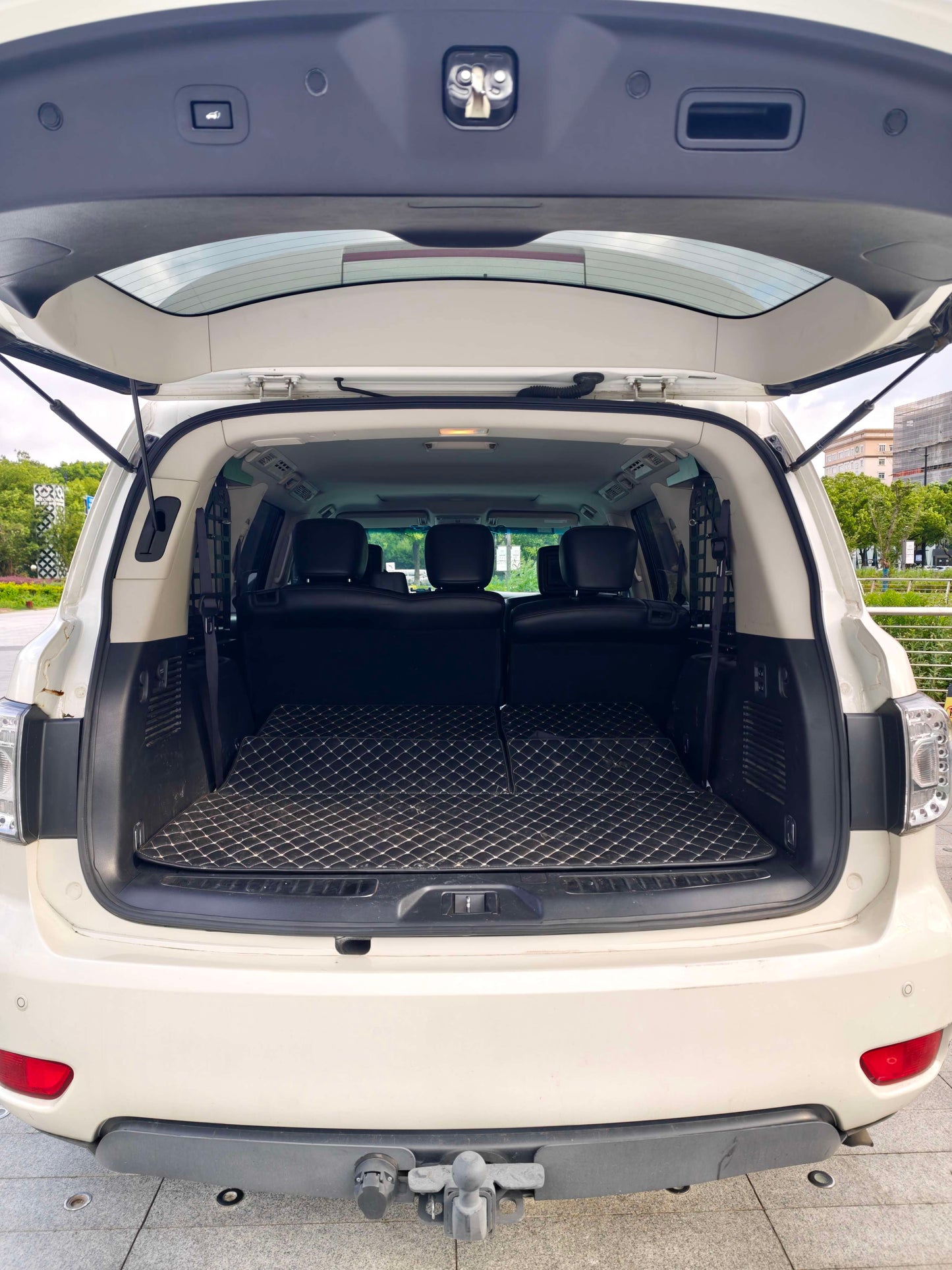 2014 Nissan Patrol 5.6L Automatic LE -CG1708933