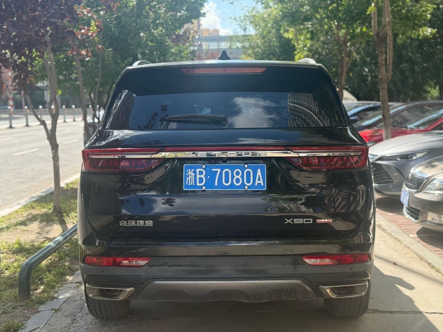 2023 Jetour X90 PLUS 1.6T Dual-Clutch Villa 5-Seater -CG1708978
