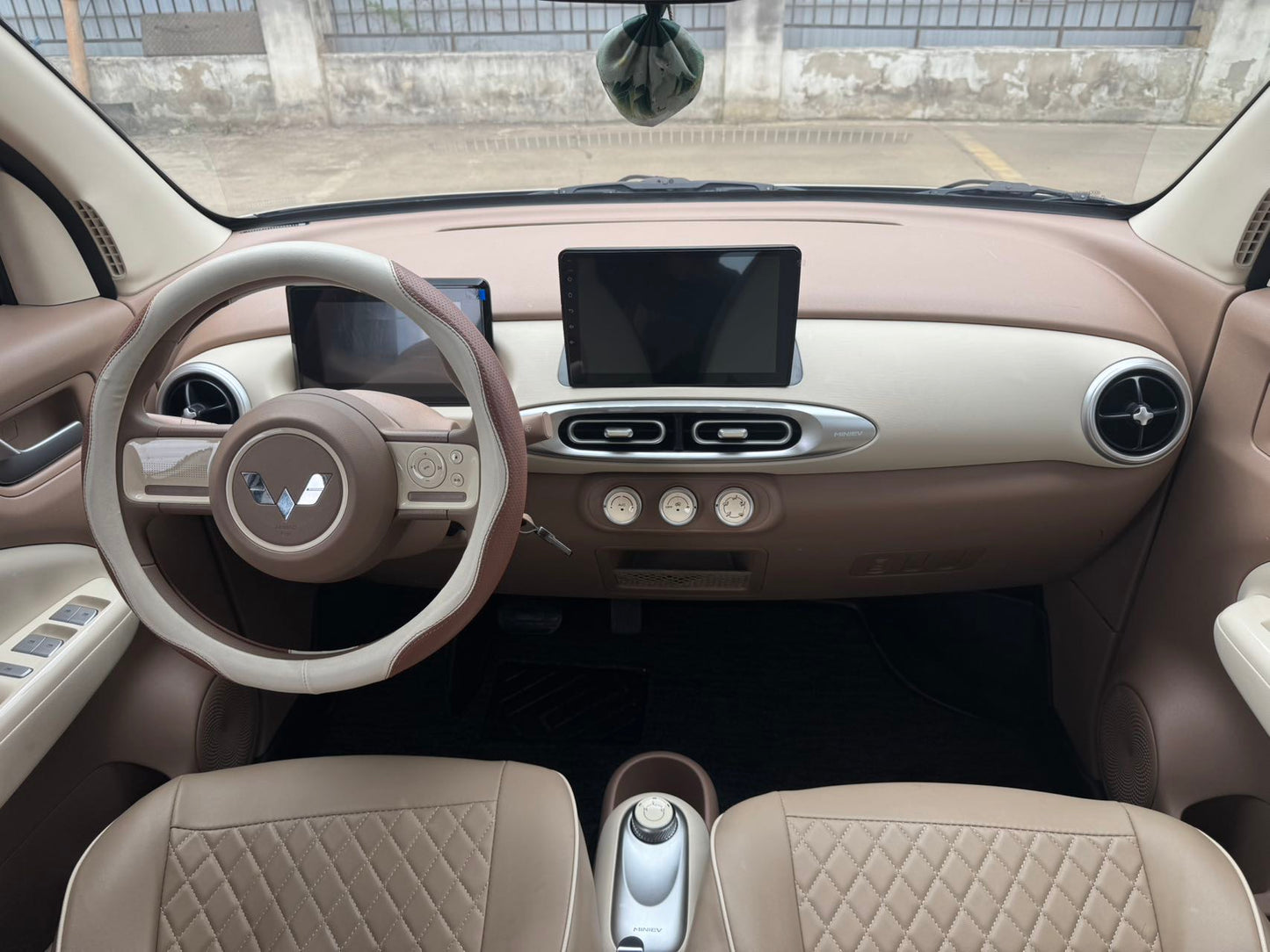 2025 Wuling Hongguang MINIEV 4-Door Advanced Trim -CG1709253