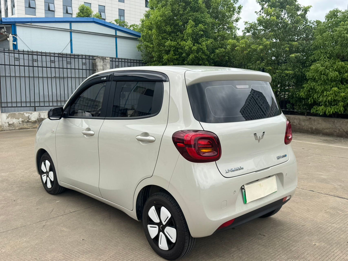 2025 Wuling Hongguang MINIEV 4-Door Advanced Trim -CG1709253
