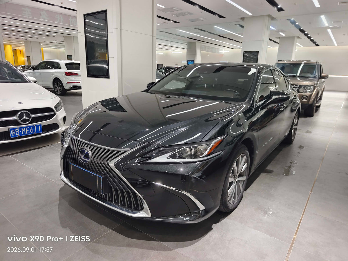 2020 Lexus ES 2.5L CVT 300h Excellence Edition -CG1709052