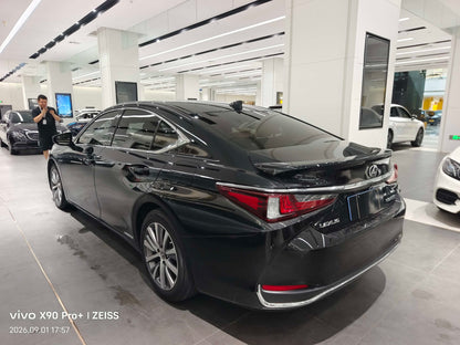 2020 Lexus ES 2.5L CVT 300h Excellence Edition -CG1709052
