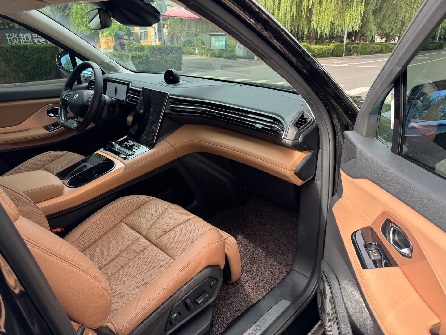 2018 NIO ES8 Electric Base Edition 70kWh 7-Seater -CG1709065